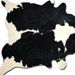 Homeroots 60" X 84" Black And White Cowhide - Area Rug Black,White Cowhide 317315
