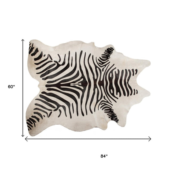 HomeRoots 5' X 7' Zebra Stripe Black And White Cowhide Rug - Luxurious, Artisan Crafted, Durable & Chic Décor 317329