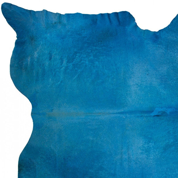 Homeroots 5' X 7' Blue Cowhide Cowhide Handmade Area Rug Blue Cowhide 317333
