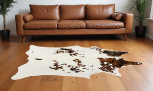Homeroots 60" X 84" Tricolor Cowhide - Area Rug Tricolor Cowhide 317338