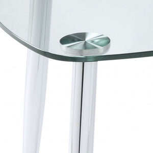 Homeroots 30" Silver And Clear Glass End Table   318982