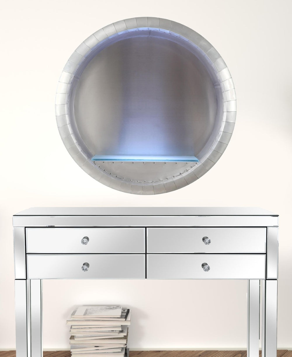 HomeRoots 30" Silver Aluminum Circle Tapestry - Modern Reflective Wall Art for Contemporary Home Décor 319102