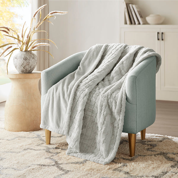 JLA Home Beautyrest - Oversized Plush Faux Fur Heated Throw with Secure Comfort, Low EMF, OEKO‑TEX, Machine Washable Grey Texture BR54-4698