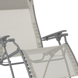 Homeroots 30" Light Gray And Chrome Steel Outdoor Zero Gravity Chair With Light Gray Cushion Seigle Metal 320598