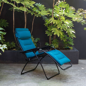 Homeroots 26" Blue Steel Outdoor Zero Gravity Chair With Blue Cushion Coral Blue Metal 320604
