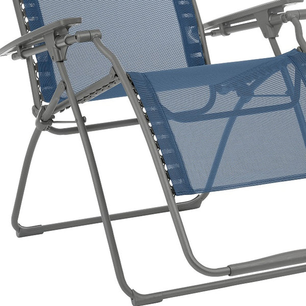 Homeroots 30" Blue And Gray Steel Outdoor Zero Gravity Chair With Blue Cushion Ocean Metal 320649