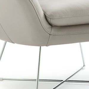 Homeroots 33" Light Gray And Silver Faux Leather Tufted Arm Chair   320703