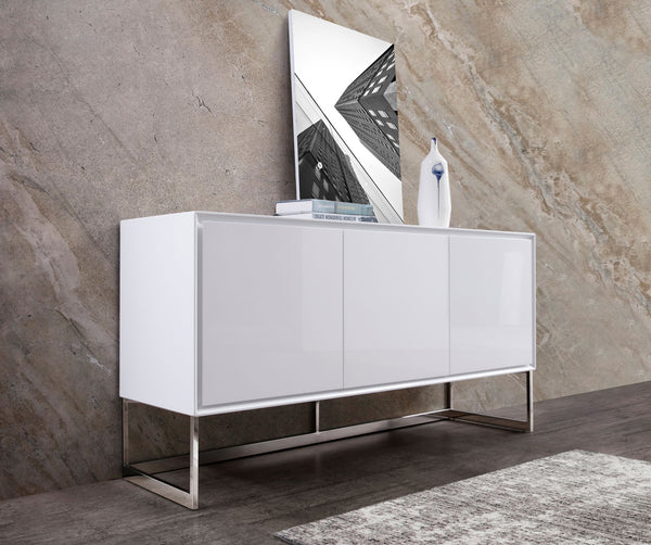 Homeroots 60 X 15 X 32 White Stainless Steel Buffet   320851