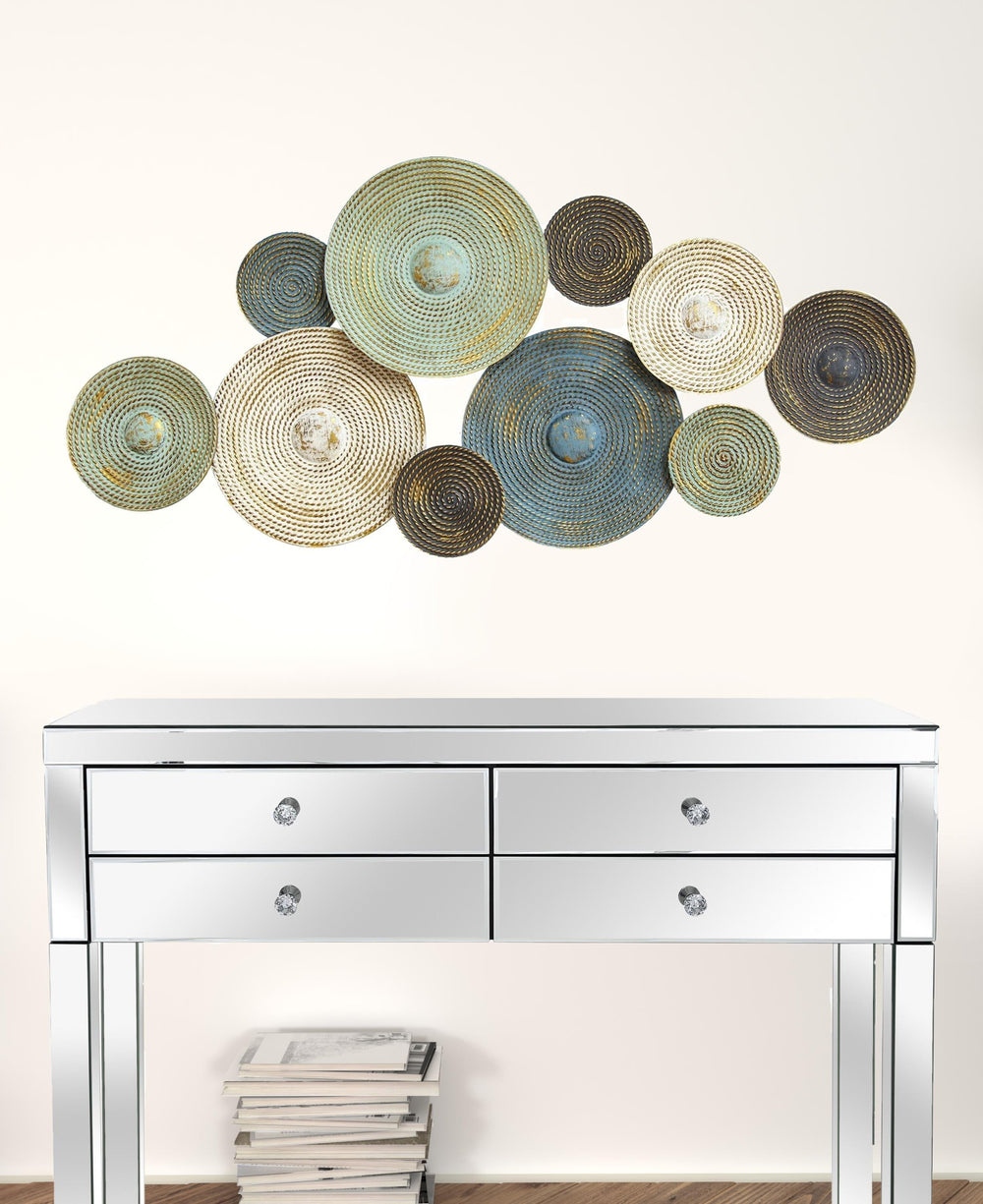 Homeroots Textured Metal Plates Wall Decor  Metal 321108