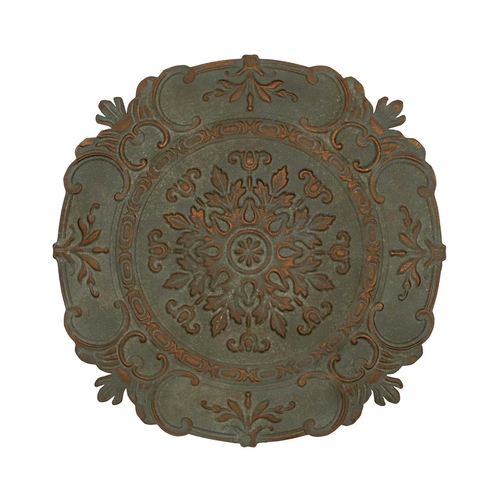 Homeroots Distressed Green European Medallion Metal Wall Decor  Metal 321202