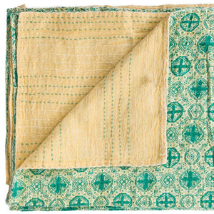 Homeroots 50" X 70" Green And Ivory Kantha Cotton Geometric Throw Blanket With Embroidery  Cotton 328231