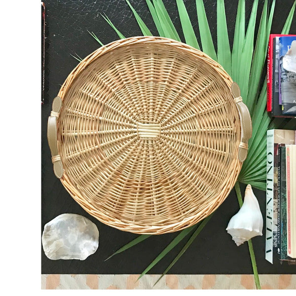 Chelsea House Island Hand‑Woven Round Tray Large With Tempered Glass Insert, Mocha Leather Handles — Stylish Serving & DéCor Organizer 32837750