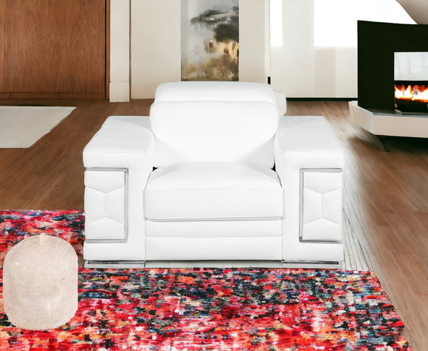 Homeroots 29" To 38" White Sturdy Chair White  329595