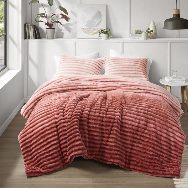 JLA Home Intelligent Design - Fluffy Ribbed Plush Comforter Set with 300gsm Cozy Loft, Oeko-Tex Certified, Ready-to-Use Luxury Bedding Blush Ombre AM10-0379