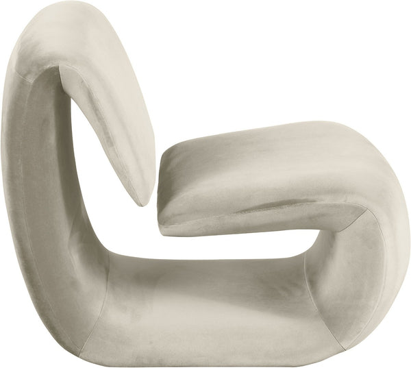 Meridian Furniture Nouveau Sculptural Velvet Accent Chair with Organic Curved Form for Modern Living Rooms Cream 33022Cream