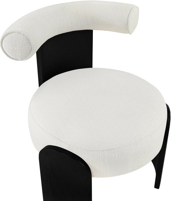 Meridian Furniture Calder Linen Accent Chair with Solid Wood Frame for Modern Scandinavian Living Room Comfort Style C Cream 33025Cream