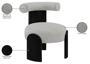 Meridian Furniture Calder Linen Accent Chair with Solid Wood Frame for Modern Scandinavian Living Room Comfort Style C Grey 33025Grey