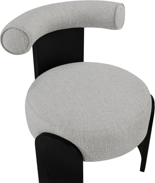 Meridian Furniture Calder Linen Accent Chair with Solid Wood Frame for Modern Scandinavian Living Room Comfort Style C Grey 33025Grey
