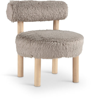 Meridian Furniture Ambre Plush Vegan Shearling Accent Chair with Solid Wood Legs for Modern Living Spaces Beige Style A 33064Beige