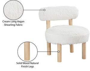Meridian Furniture Ambre Plush Vegan Shearling Accent Chair with Solid Wood Legs for Modern Living Spaces Cream Style A 33064Cream