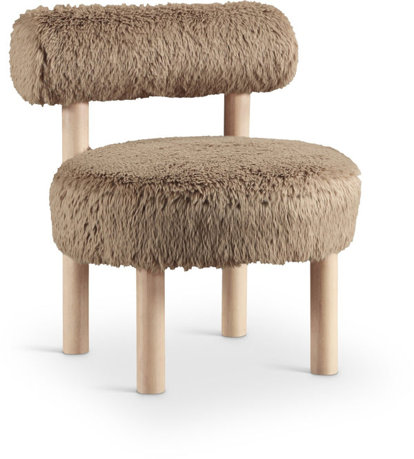 Meridian Furniture Ambre Plush Vegan Shearling Accent Chair with Solid Wood Legs for Modern Living Spaces Tan Style A 33064Tan