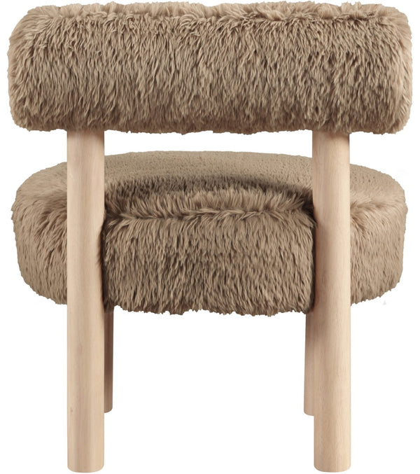 Meridian Furniture Ambre Plush Vegan Shearling Accent Chair with Solid Wood Legs for Modern Living Spaces Tan Style A 33064Tan