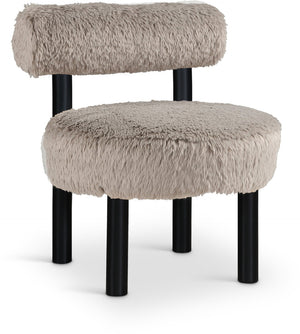 Meridian Furniture Ambre Plush Vegan Shearling Accent Chair with Solid Wood Legs for Modern Living Spaces Beige Style B 33065Beige