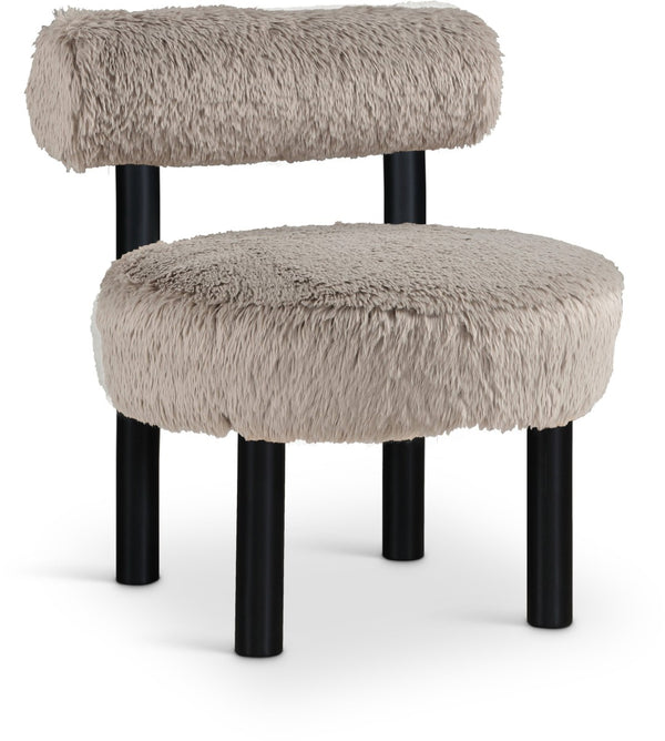 Meridian Furniture Ambre Plush Vegan Shearling Accent Chair with Solid Wood Legs for Modern Living Spaces Beige Style B 33065Beige