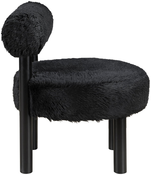 Meridian Furniture Ambre Plush Vegan Shearling Accent Chair with Solid Wood Legs for Modern Living Spaces Black Style B 33065Black
