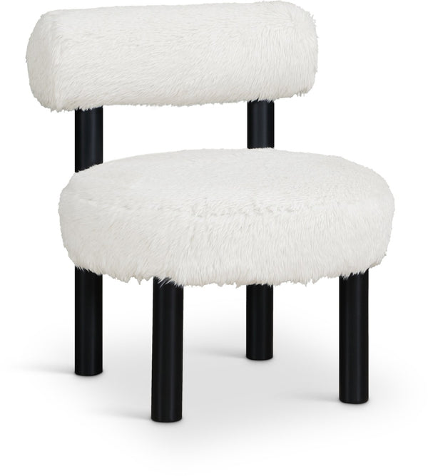 Meridian Furniture Ambre Plush Vegan Shearling Accent Chair with Solid Wood Legs for Modern Living Spaces Cream Style B 33065Cream