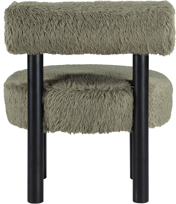 Meridian Furniture Ambre Plush Vegan Shearling Accent Chair with Solid Wood Legs for Modern Living Spaces Green Style B 33065Green