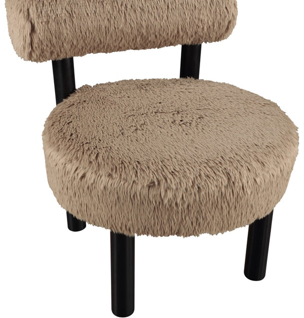 Meridian Furniture Ambre Plush Vegan Shearling Accent Chair with Solid Wood Legs for Modern Living Spaces Tan Style B 33065Tan