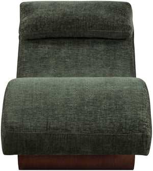 Meridian Furniture Marcella Art Deco Chaise Lounge with Sculptural Curves Plush Upholstery and Solid Wood Base Green 33087 33087Green