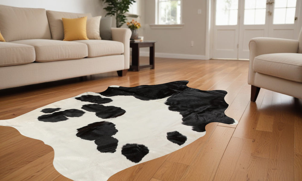 Homeroots 72" X 84" White And Black Cowhide  Rug White,Black Cowhide 332276