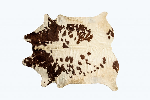 Homeroots 72" X 84" White And Brown Cowhide  Rug White,Brown Cowhide 332281
