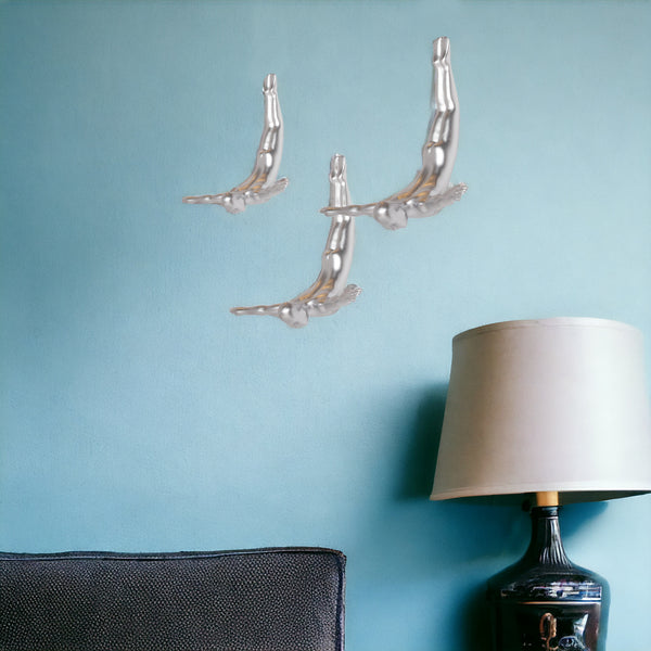 Homeroots Set Of Three 7" Silver Divers Resin Wall Decor Silver Resin 332360