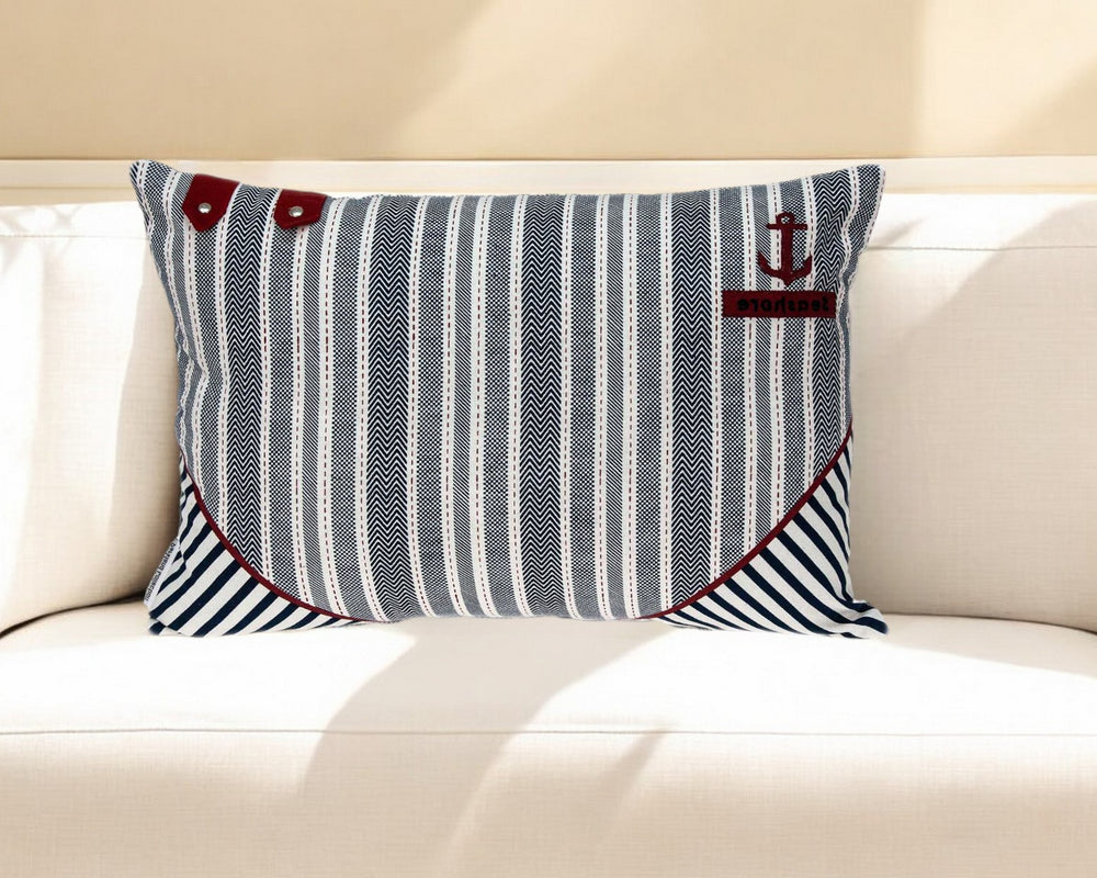 Homeroots 14" X 20" Gray Cotton Throw Pillow   334037