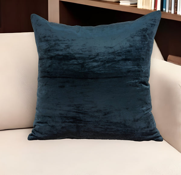 Homeroots 22" X 7" X 22" Transitional Dark Blue Solid Pillow Cover With Poly Insert   334044
