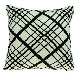 Homeroots 20" Black And White Cotton Throw Pillow   334050