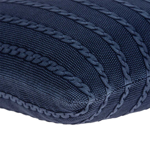 Homeroots 18" X 5" X 18" Transitional Blue Pillow Cover With Poly Insert   334071