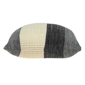 Homeroots 20" X 7" X 20" Transitional Cream And Gray Pillow Cover With Poly Insert   334104