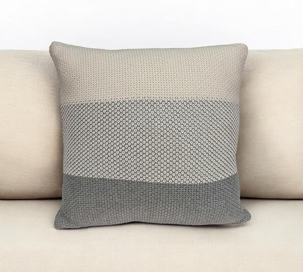 Homeroots 20" X 7" X 20" Transitional Tan Cotton Pillow Cover With Poly Insert   334106