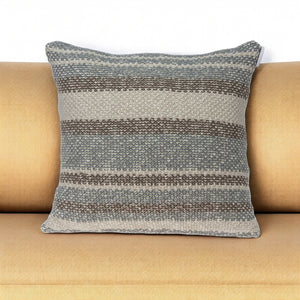 Homeroots 20" X 7" X 20" Charmingtransitional Tan Cotton Pillow Cover With Poly Insert   334108