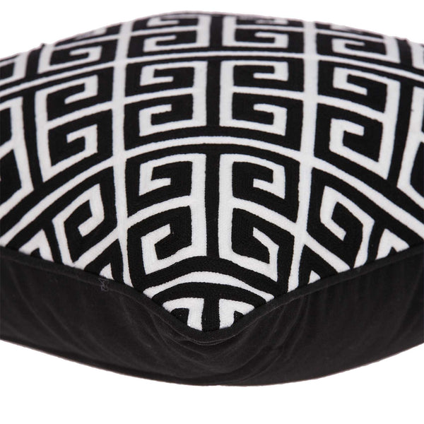 Homeroots 20" X 7" X 20" Cool Transitional Black And White Pillow Cover With Poly Insert   334117