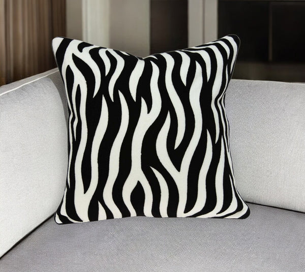 Homeroots 20" X 7" X 20" Transitional Black And White Zebra Pillow Cover With Poly Insert   334118