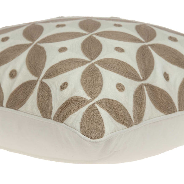 Homeroots 20" X 7" X 20" Transitional Beige And White Accent Pillow Cover With Poly Insert   334127