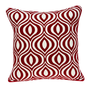 Homeroots 20" X 7" X 20" Transitional Red And White Pillow Cover With Poly Insert   334131