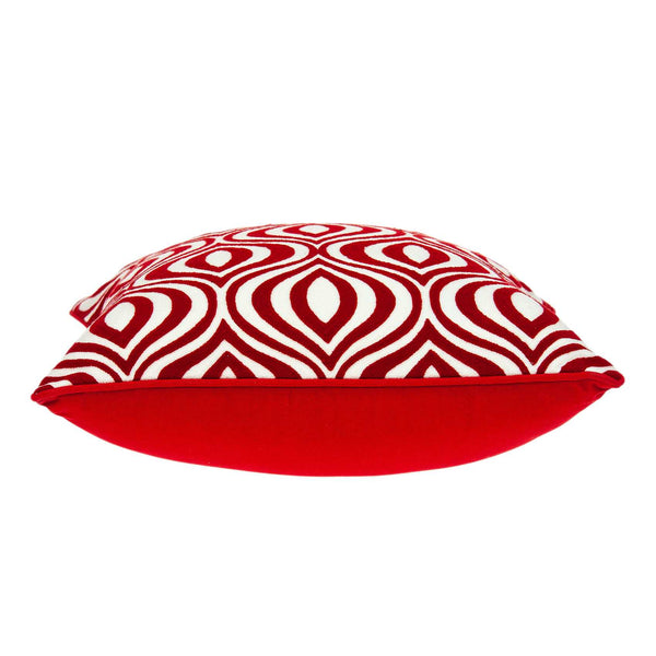 Homeroots 20" X 7" X 20" Transitional Red And White Pillow Cover With Poly Insert   334131