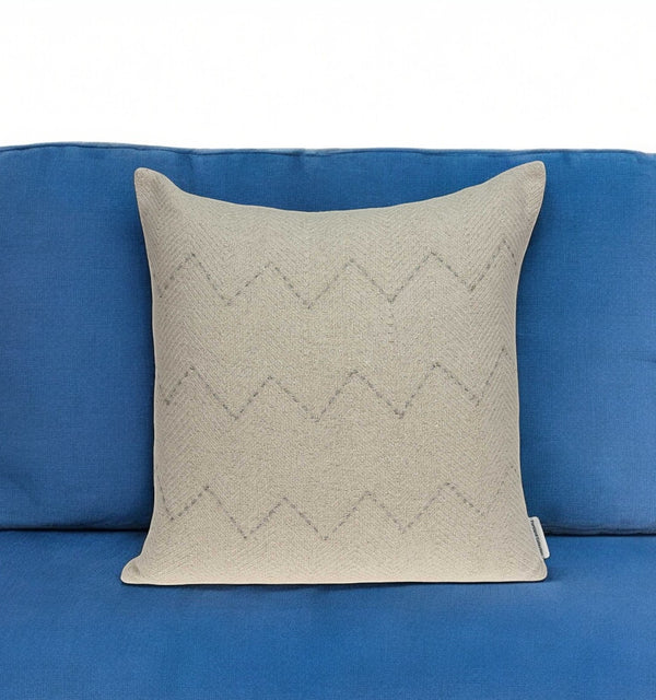 Homeroots 20" X 6" X 14" Transitional Beige Pillow Cover With Poly Insert   334149