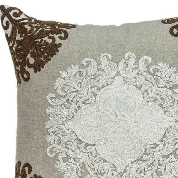 Homeroots 20" X 7" X 20" Traditional Beige Pillow Cover With Poly Insert   334169